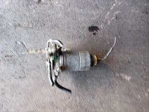 Nissan Hardbody Handpump