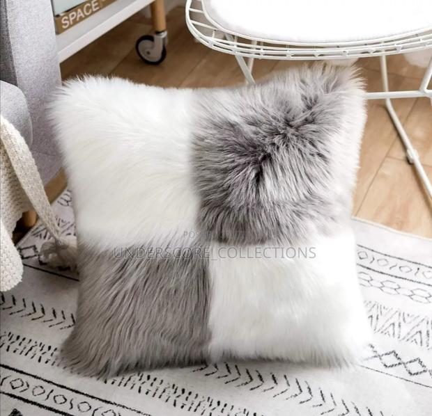 Throw Faux Fur Pillow Cases - thumbnail 2