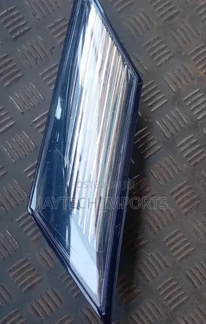 Mazda Biante Reflector