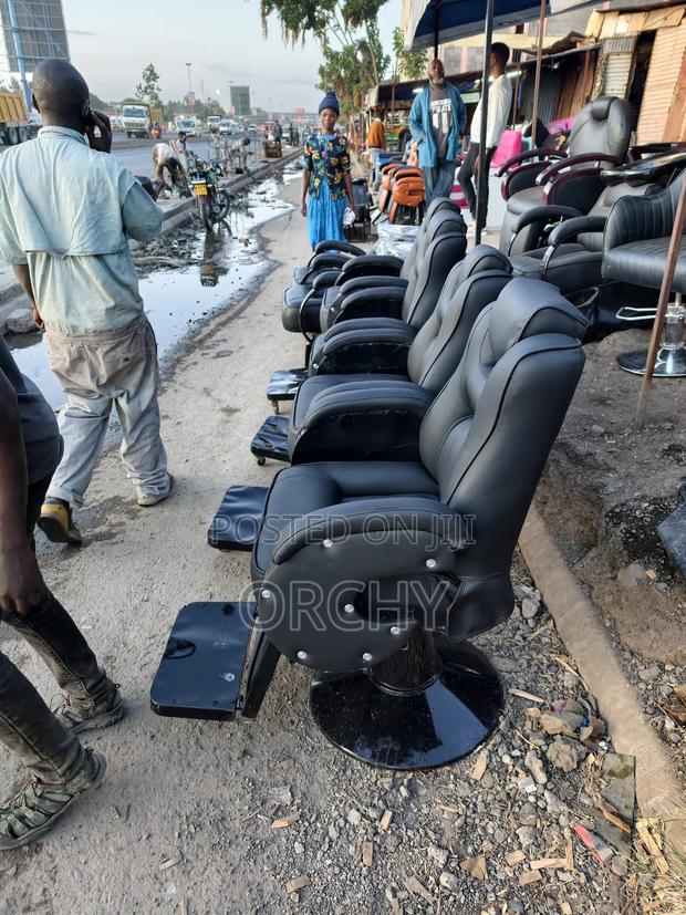 Kinyozi Seats/ Barber - main view