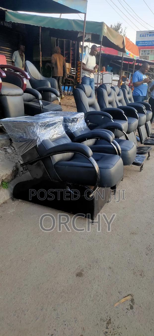 Salon Sink/ Shampoo Seat - main view