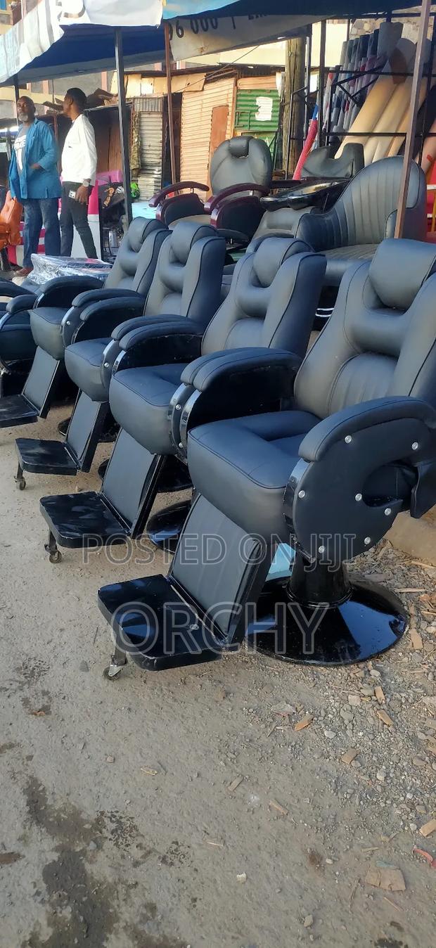 Shaving Seats/ Kinyozi Seats/ Barber Chair. - main view