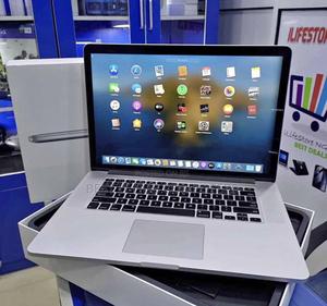 Laptop Apple MacBook Pro 2015 16GB Intel Core I7 SSD 256GB