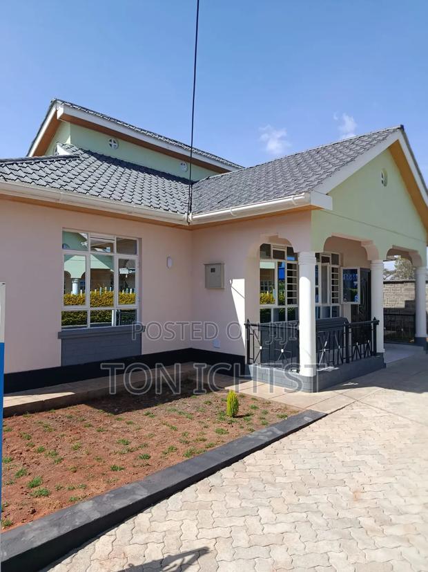 House on Sale - main view