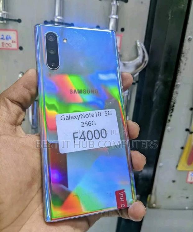 Samsung Galaxy Note 10 5G 256 GB Silver - main view