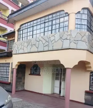 6bdrm Maisonette in Naka for sale