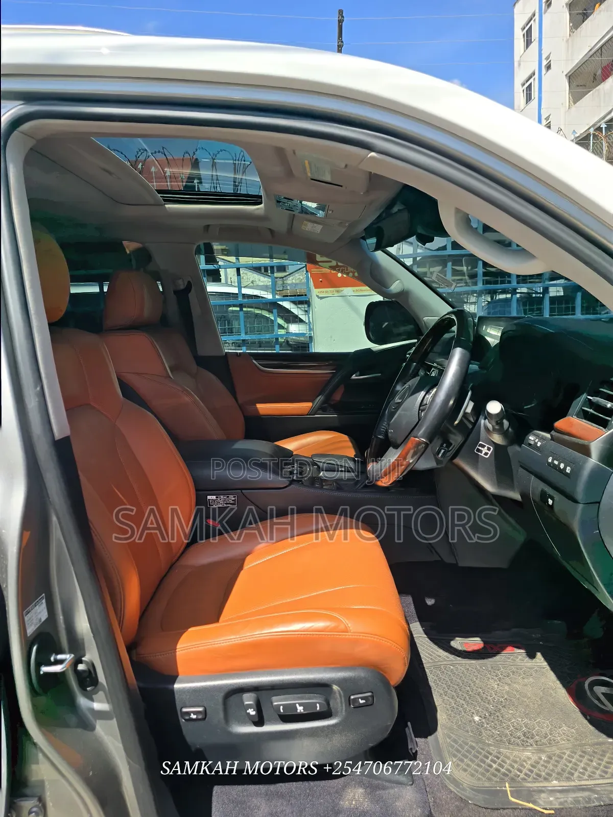 Lexus LX 2018 White