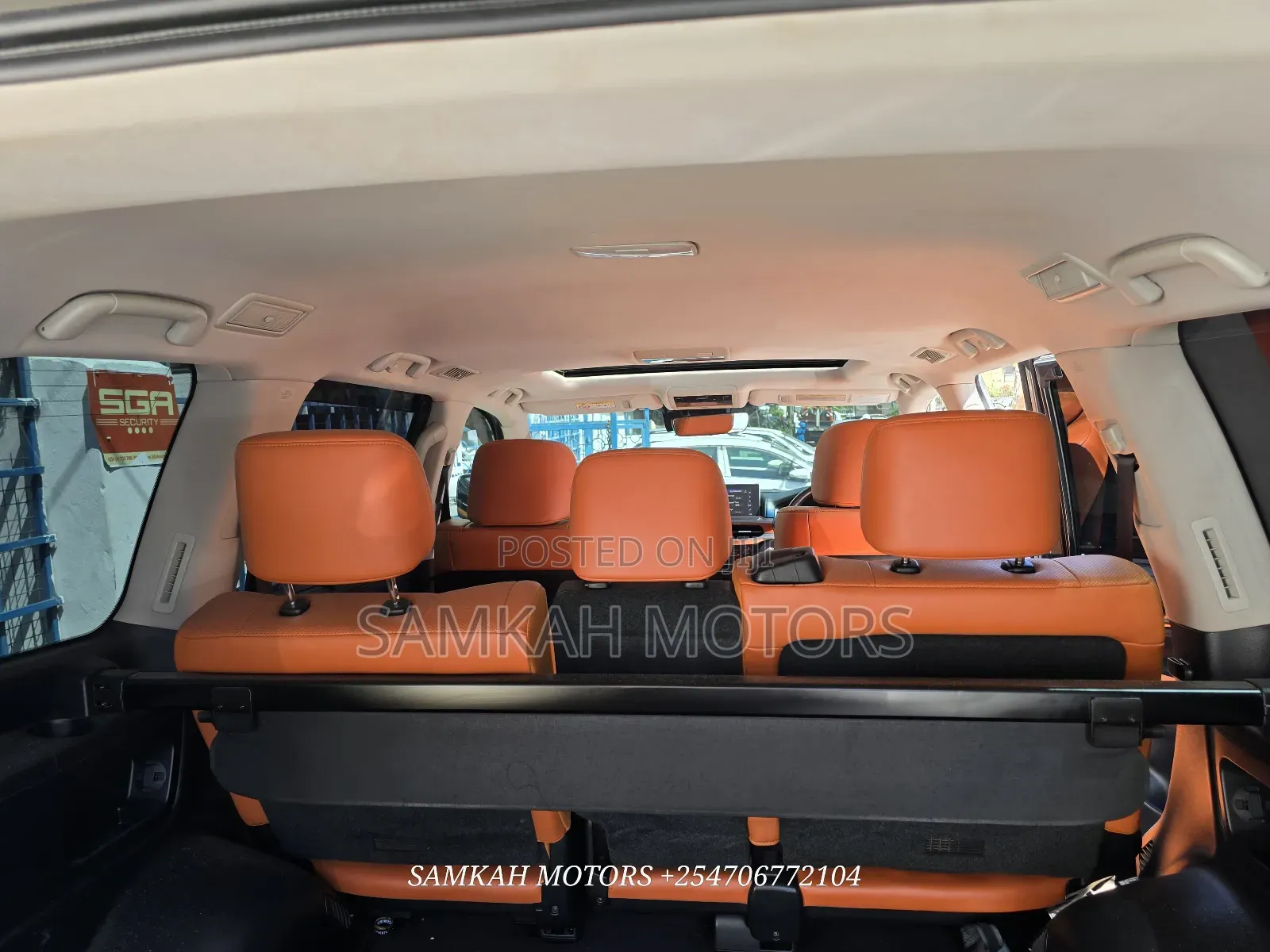 Lexus LX 2018 White