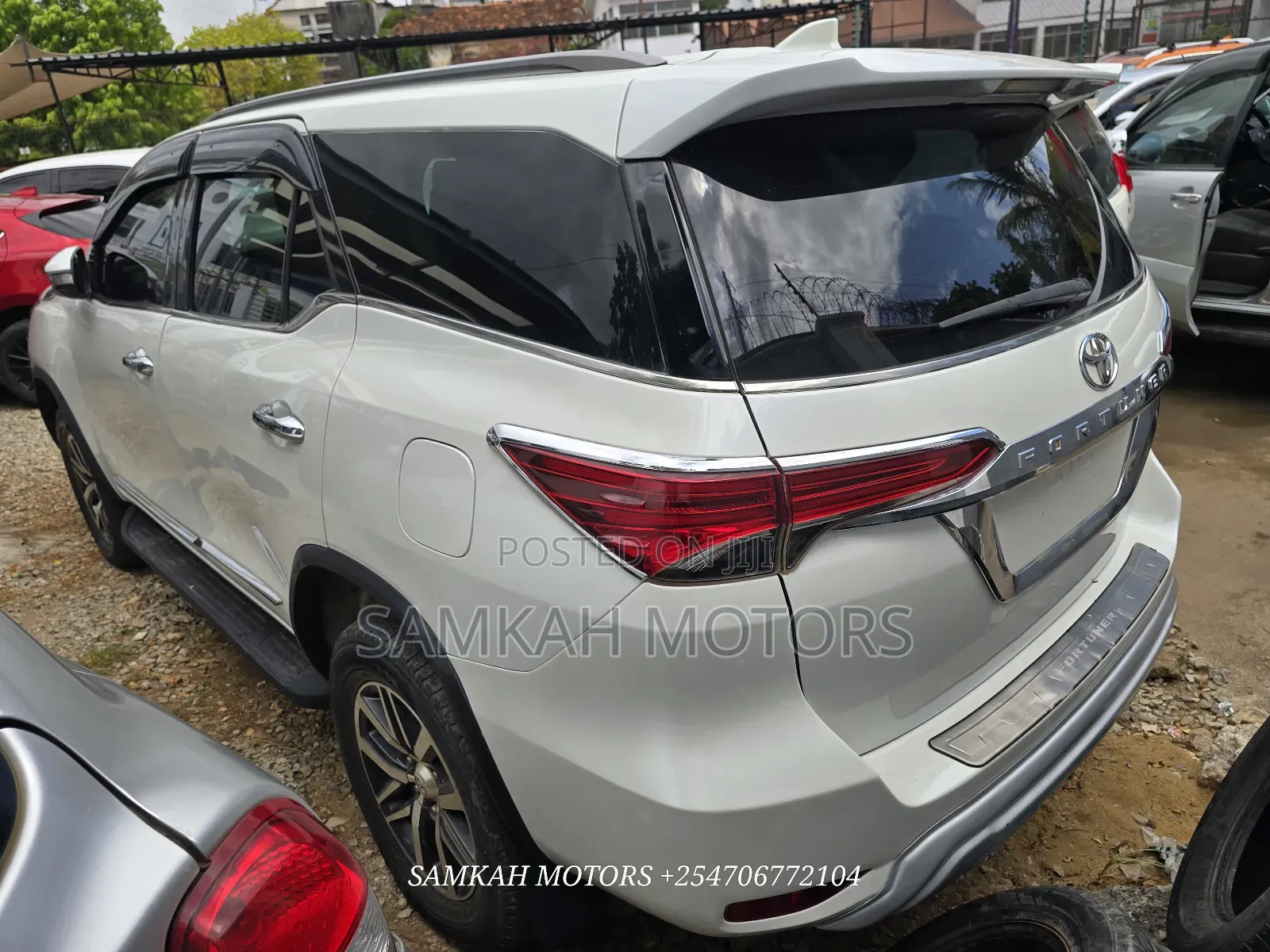 Toyota Fortuner 2018 White