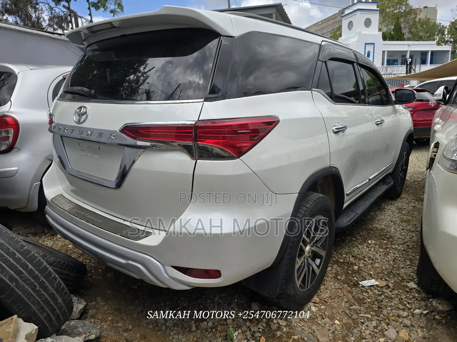 Toyota Fortuner 2018 White