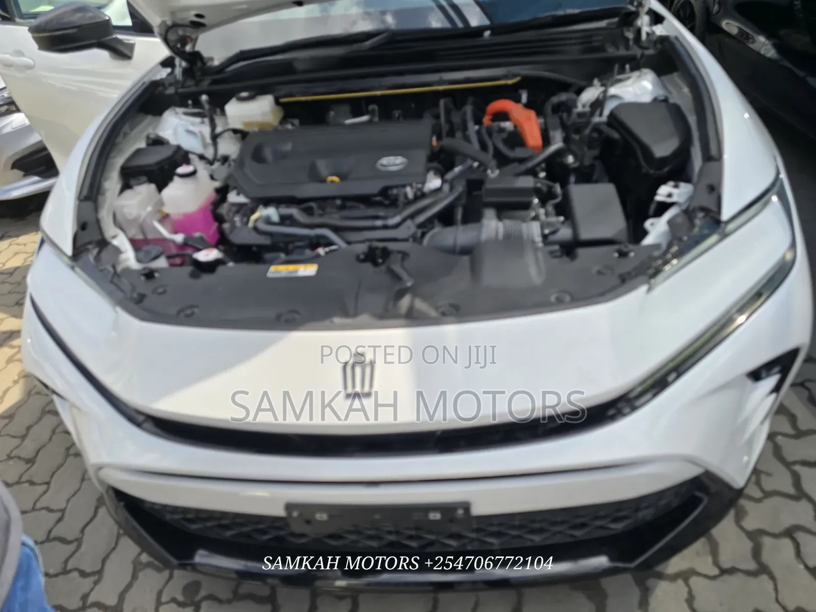 Toyota Crown 2024 White