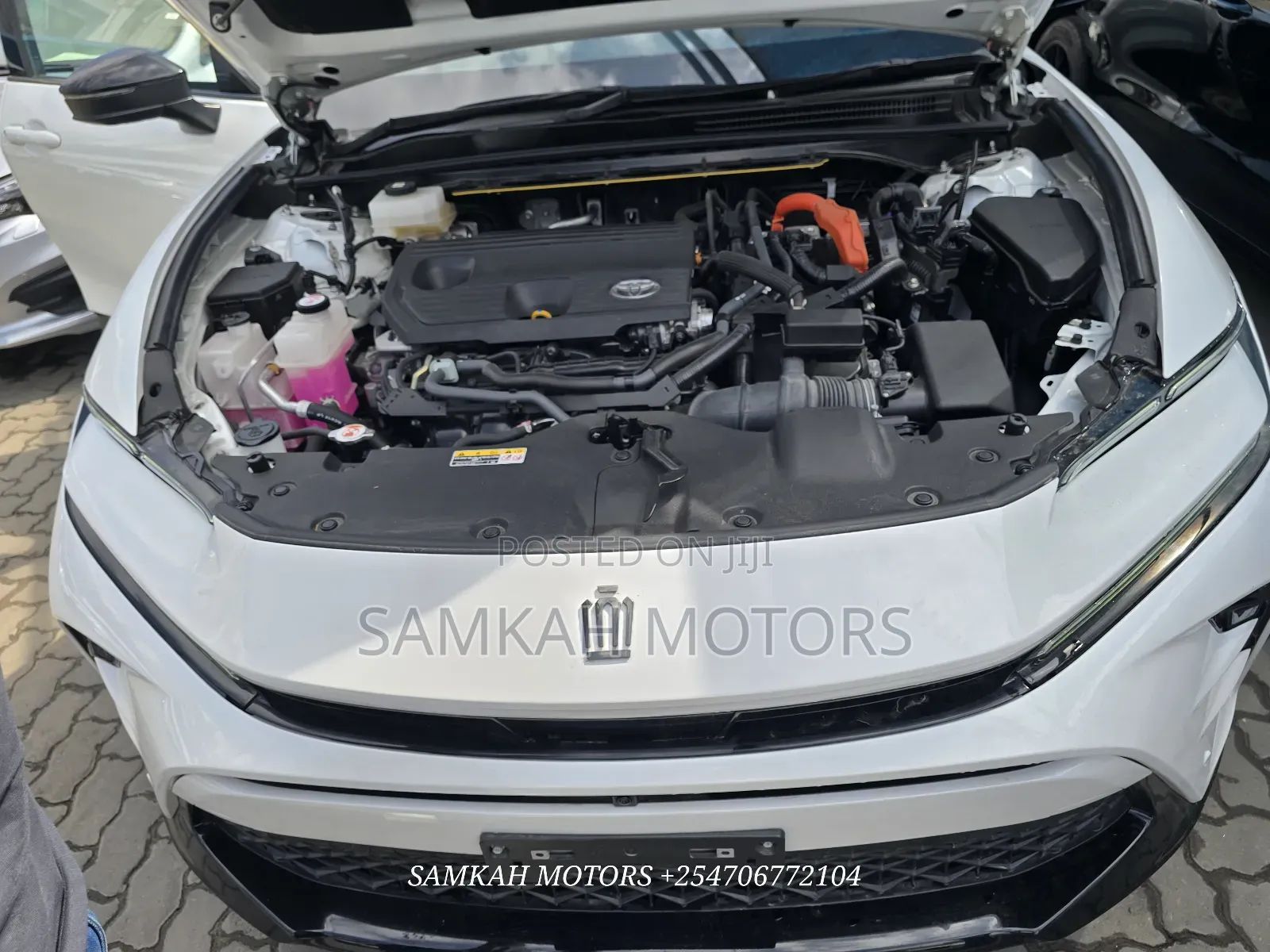 Toyota Crown 2024 White