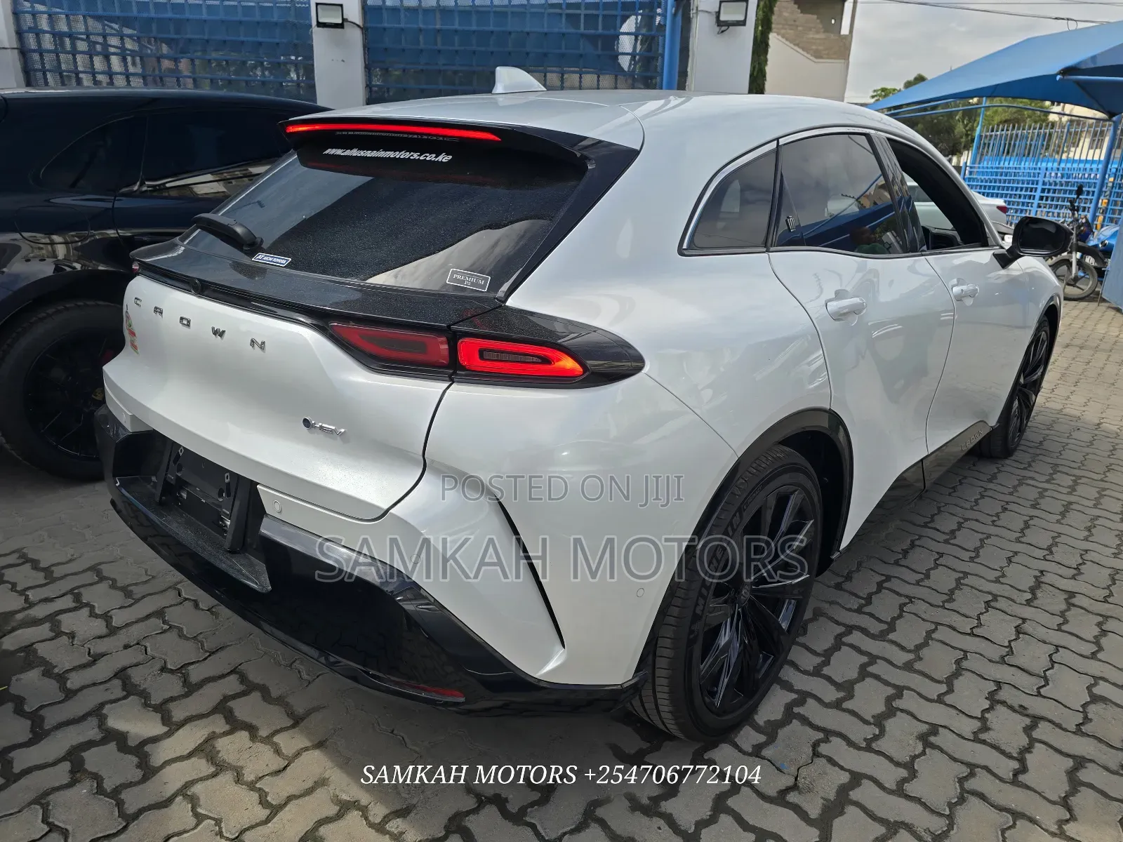 Toyota Crown 2024 White