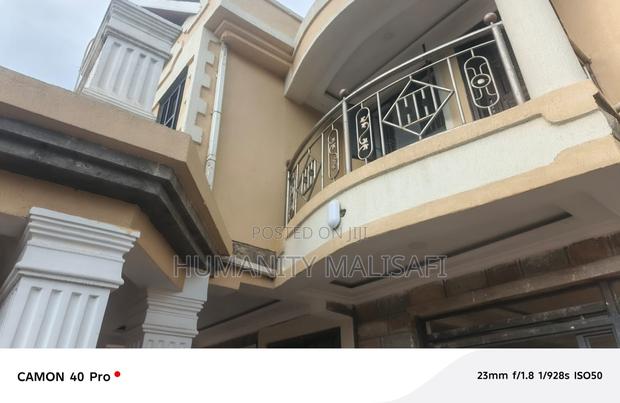 Thome Estate ,Villa for Sell on Half an Acre Land - main view