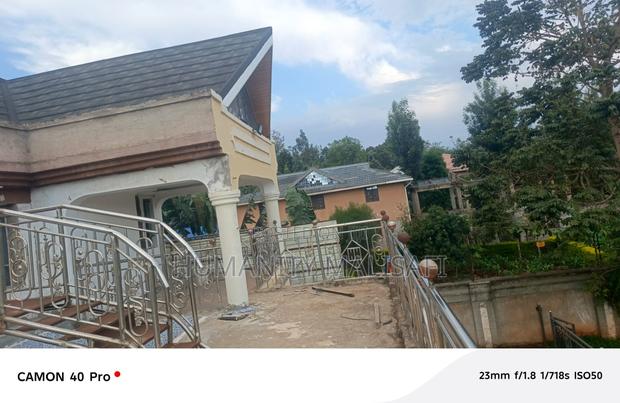 Thome Estate ,Villa for Sell on Half an Acre Land - thumbnail 3