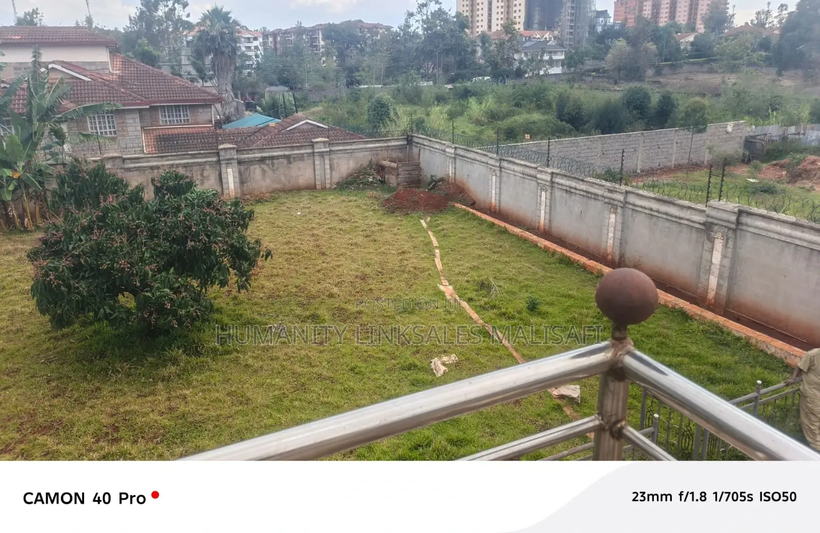 Thome Estate ,Villa for Sell on Half an Acre Land