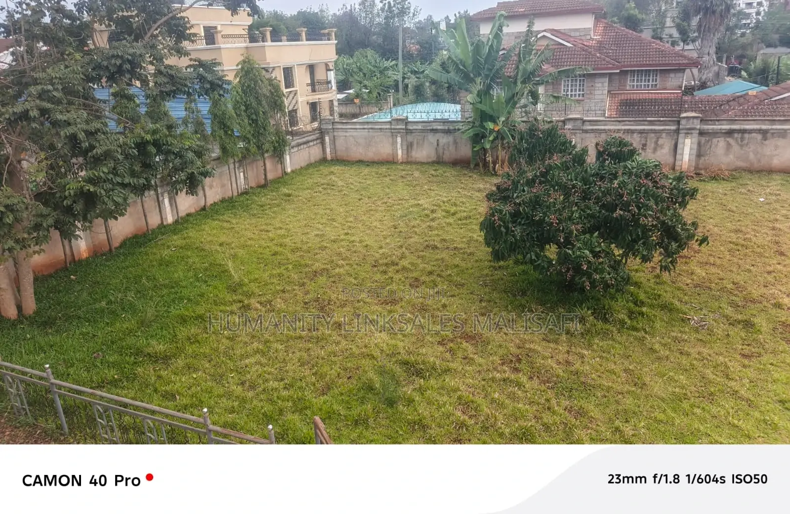 Thome Estate ,Villa for Sell on Half an Acre Land