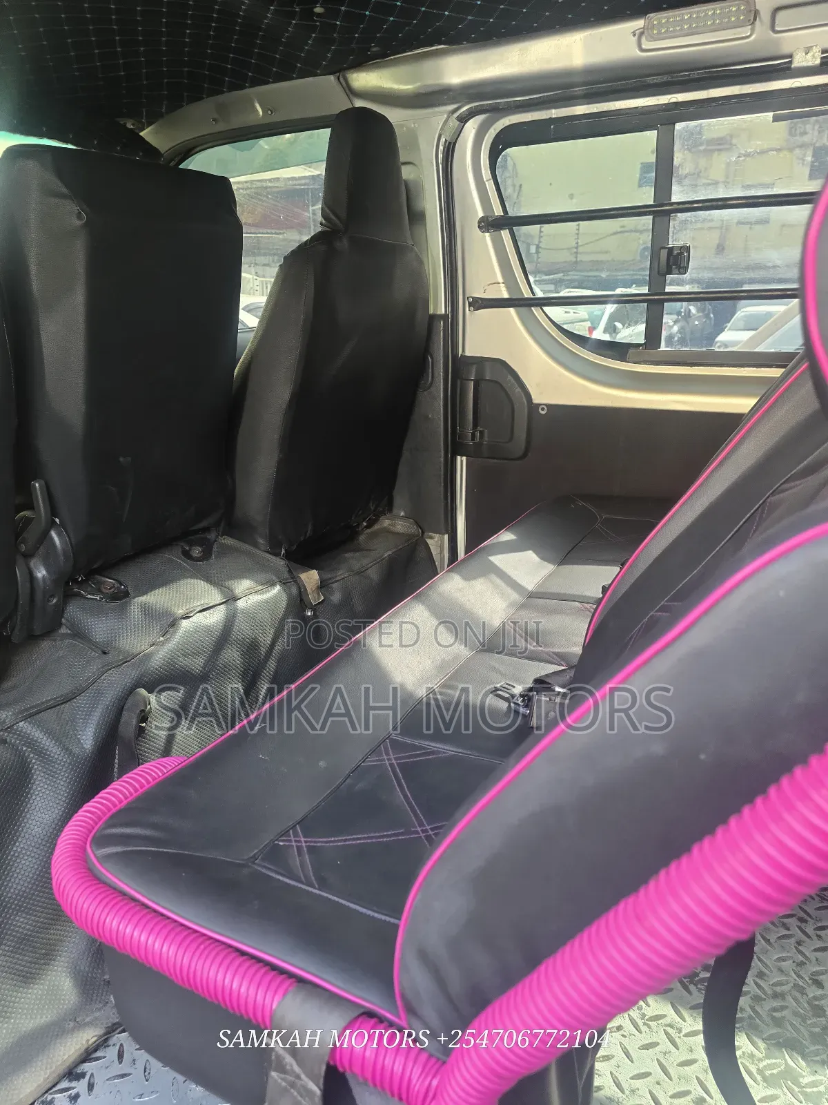 Toyota HiAce 2015 Silver