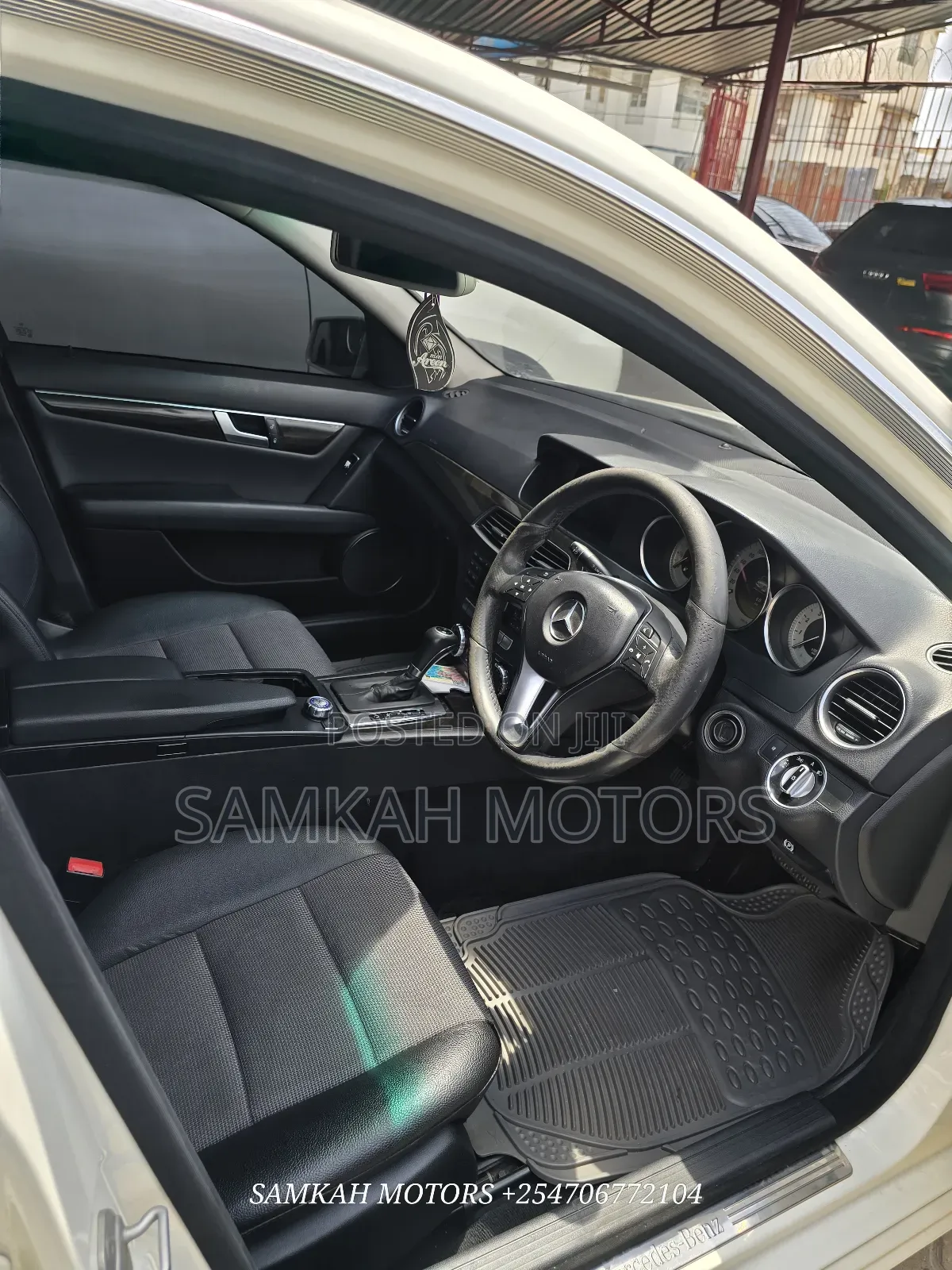 Mercedes-Benz C200 2013 White