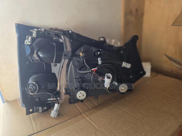 Isuzu NPR and NKR Led Digital Headlight and Corner Light - thumbnail 2