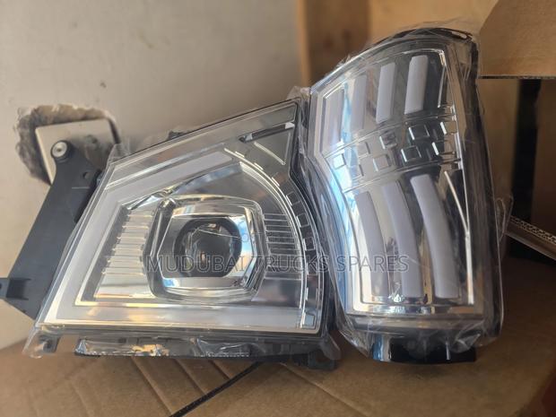 Isuzu NPR and NKR Led Digital Headlight and Corner Light - thumbnail 3