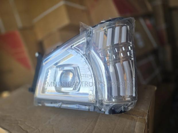 Isuzu NPR and NKR Led Digital Headlight and Corner Light - thumbnail 5