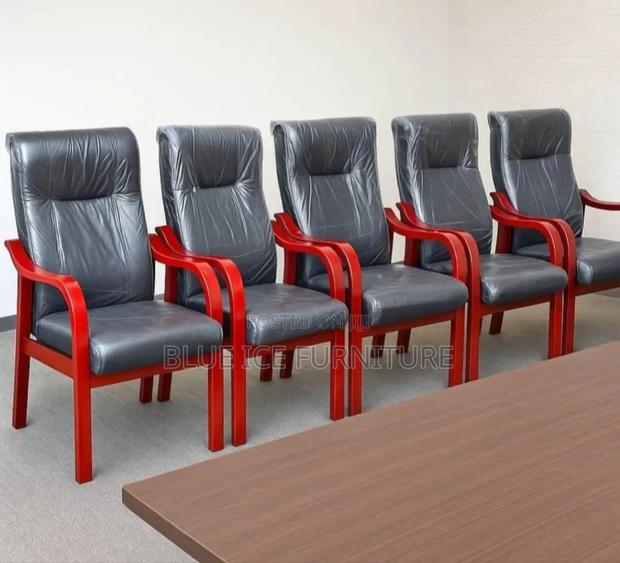 Executive Office Chair - main view