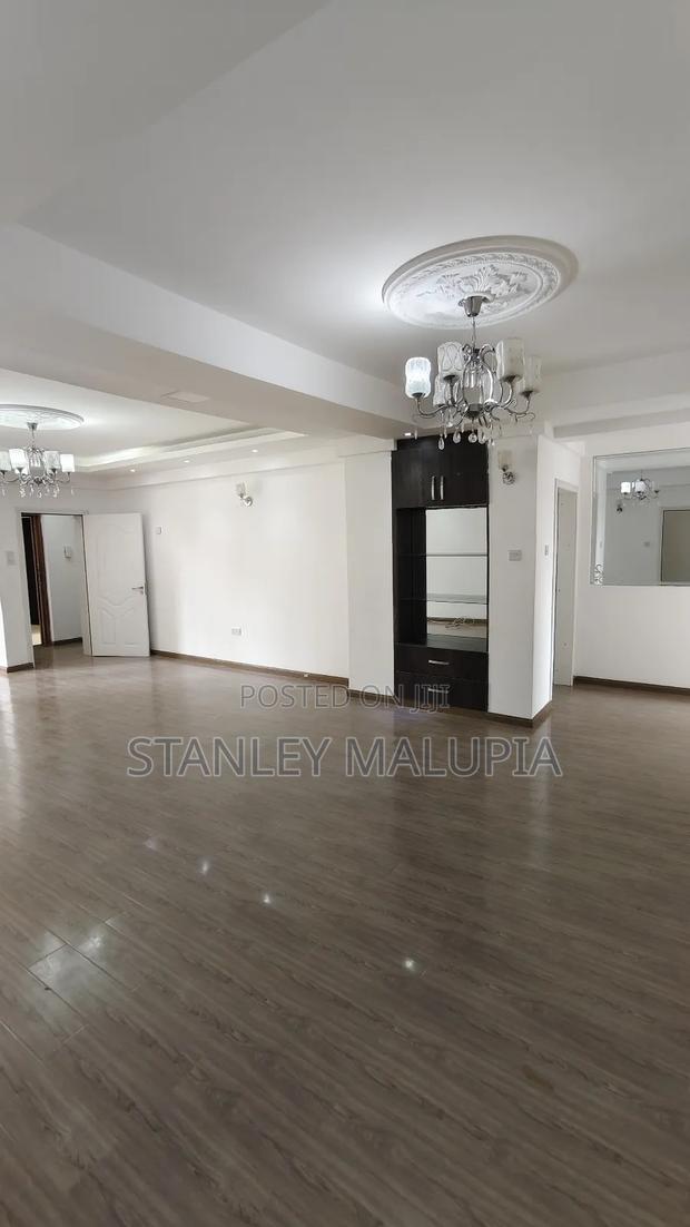 3bdrm Apartment in Rhapta Road Side for rent - main view