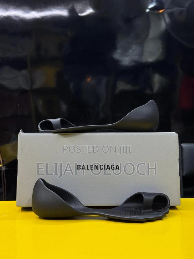Balenciaga Zero Slip on “Black Charcoal”