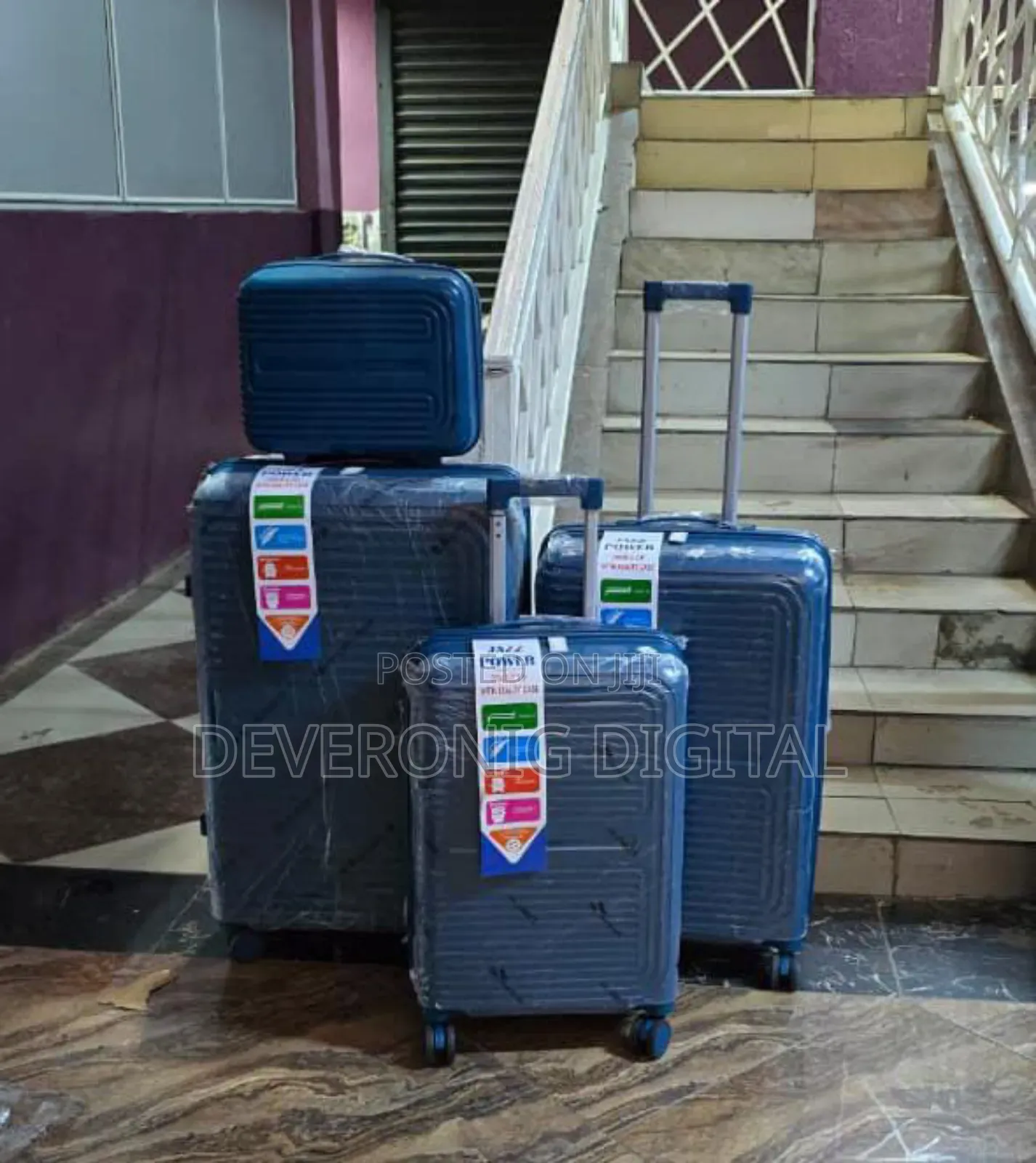 *4 in 1 Luxurious Unbreakable Double Zip Rubber Suitcase