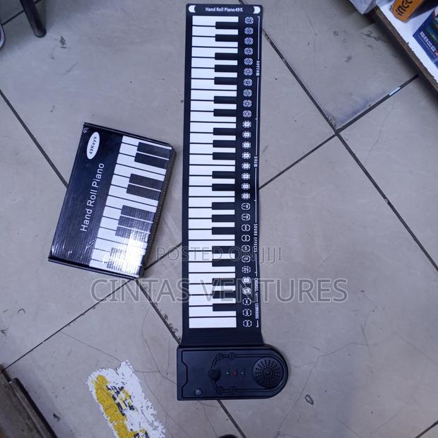 Hand Roll Piano - main view