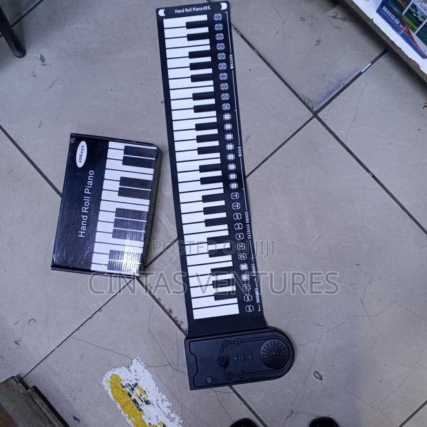 Hand Roll Piano - thumbnail 2