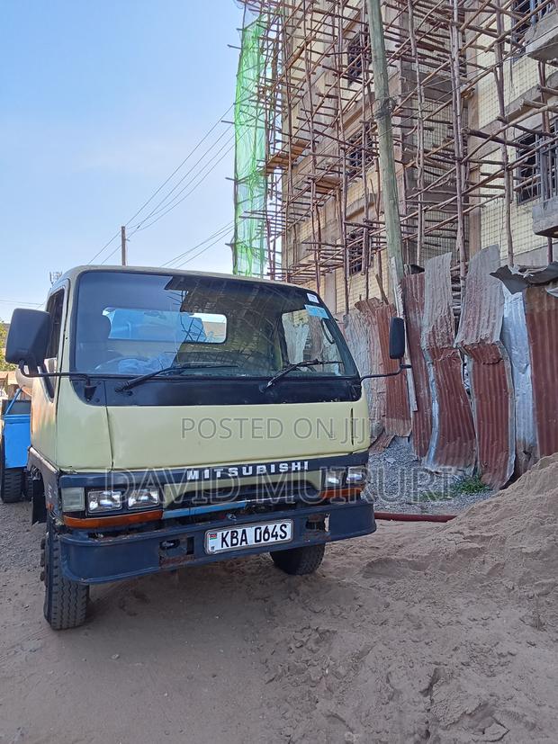 Water Bowser Truck - main view