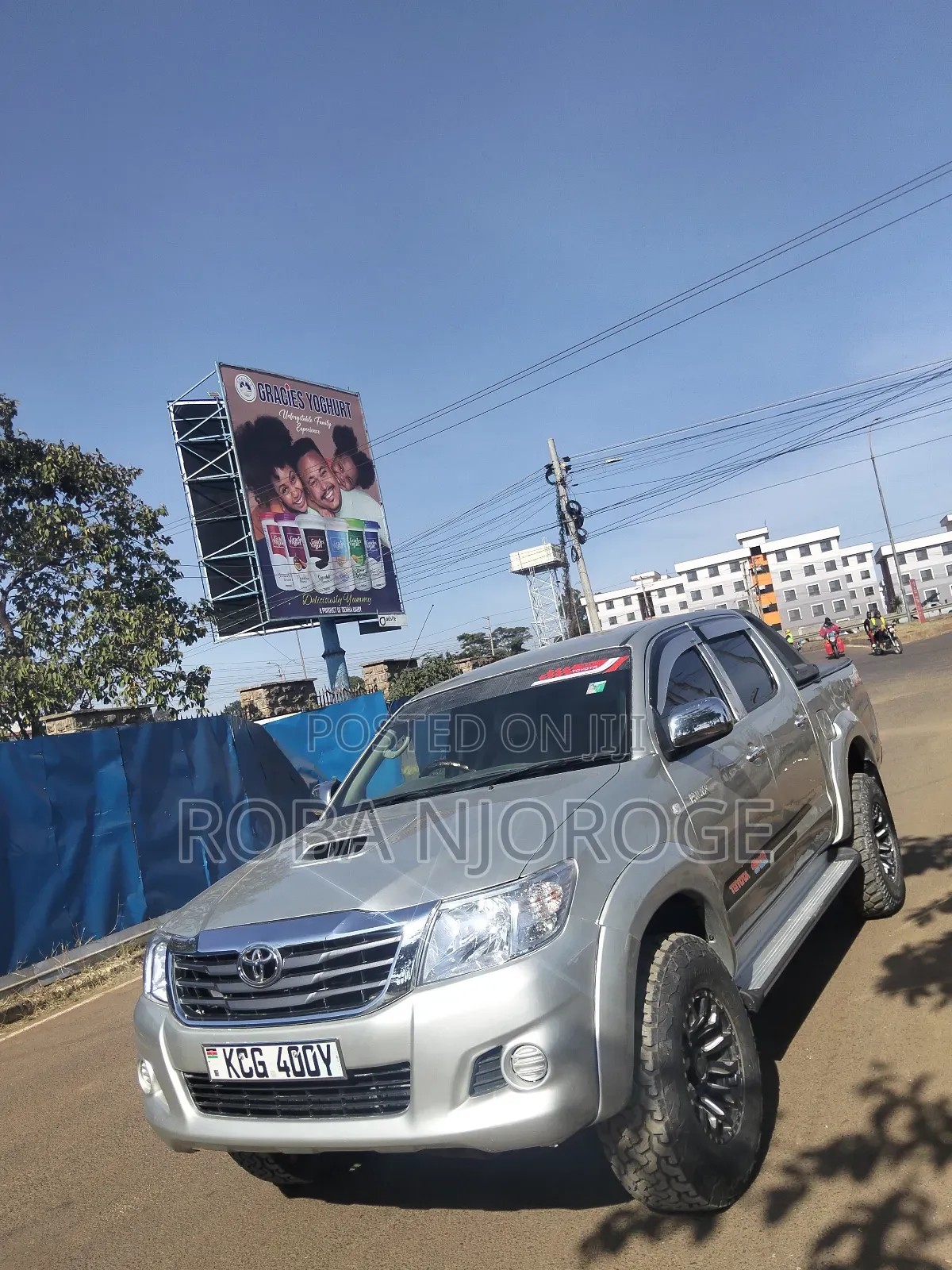 Toyota Hilux 2.5 D-4D 4X4 SRX 2010 Silver