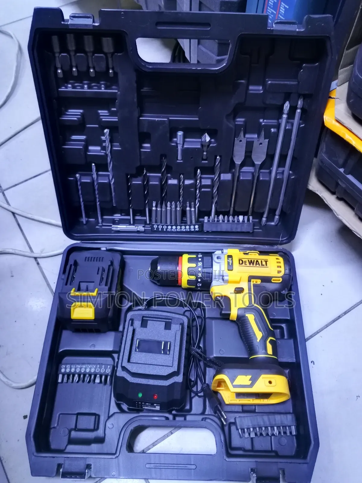 Rechargeable Dewalt 88v Drill Set