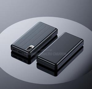 High Quality Charging Portable Power Bank for Smartphones