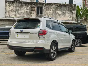 Subaru Forester 2018 Pearl