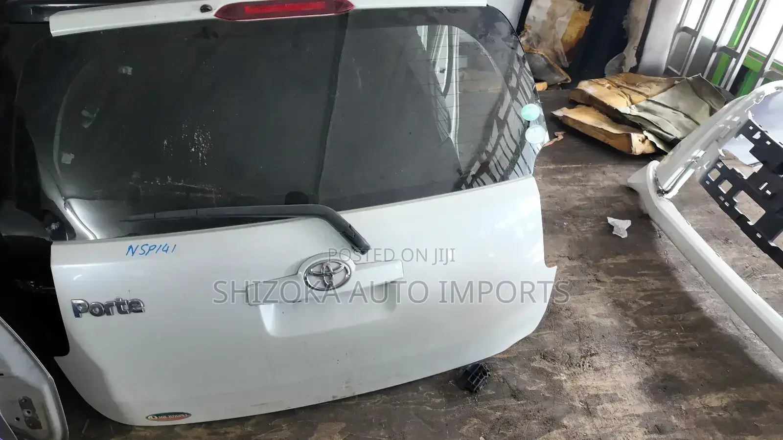 Toyota Porte Tailgate / Boot Door (Second Generation 2012–2020)