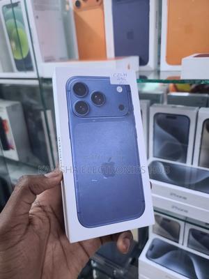 Apple iPhone 17 Pro 256 GB Blue - main view