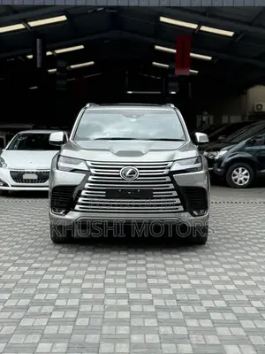 Lexus LX 2022