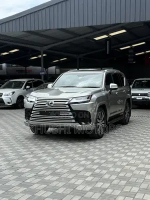 Lexus LX 2022