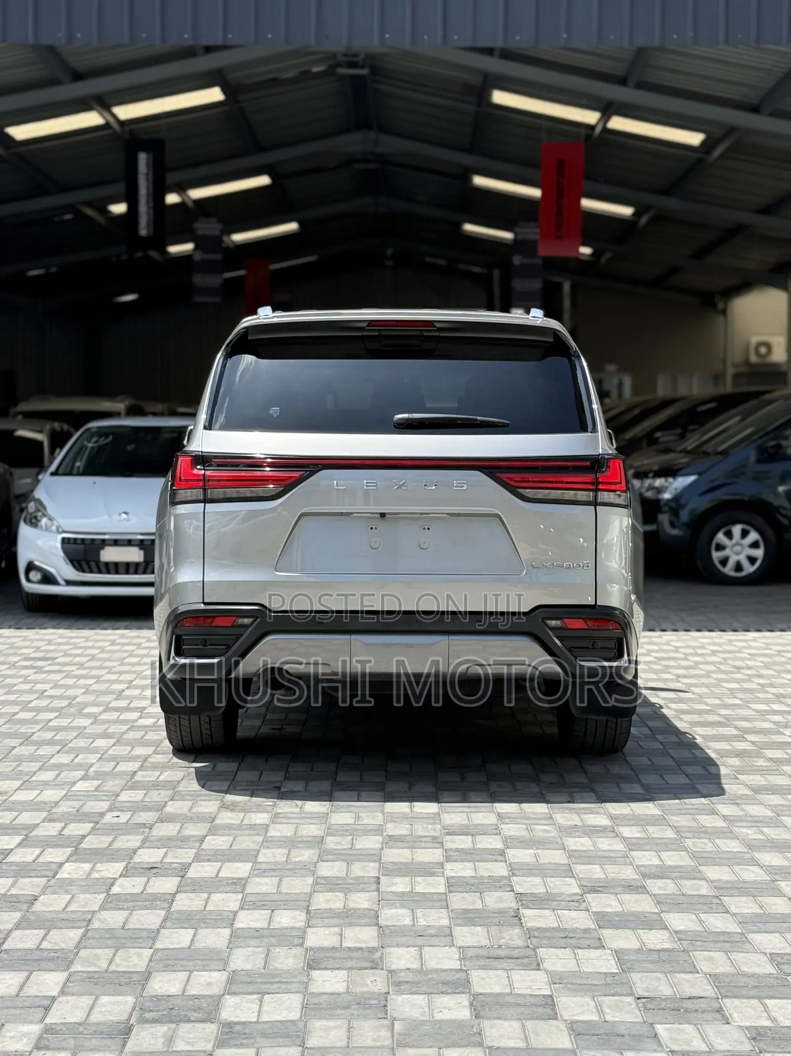 Lexus LX 2022