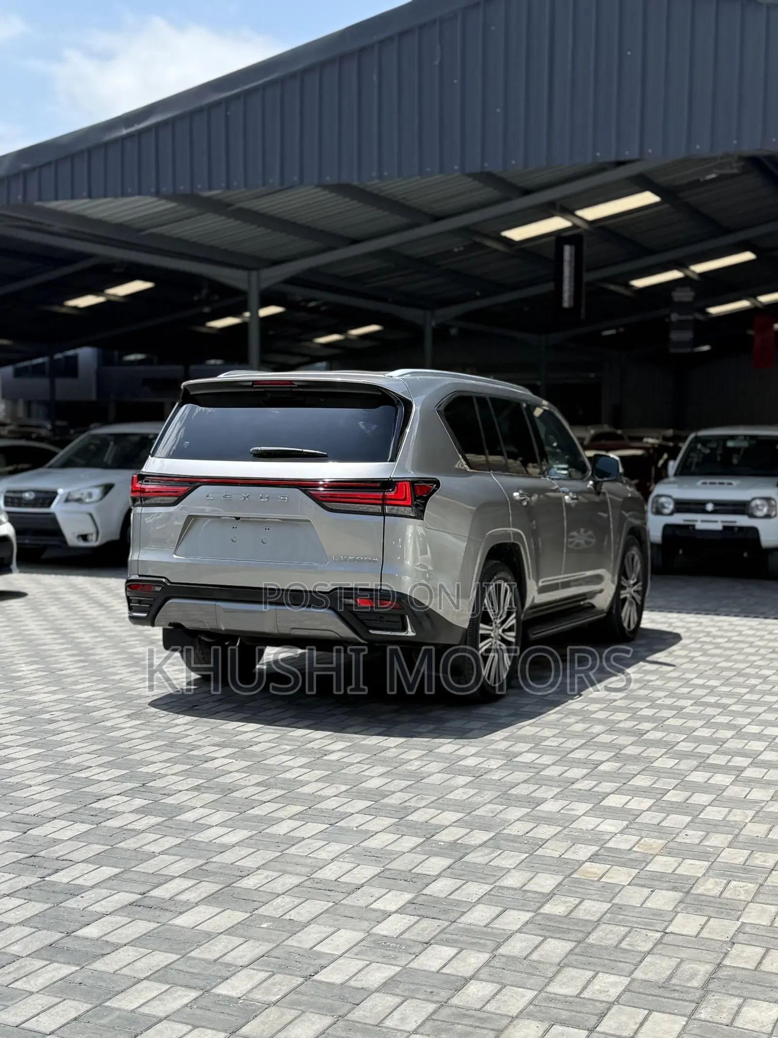 Lexus LX 2022