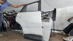 Toyota Passo / Daihatsu Boon 2nd Gen Driver’S Side Door