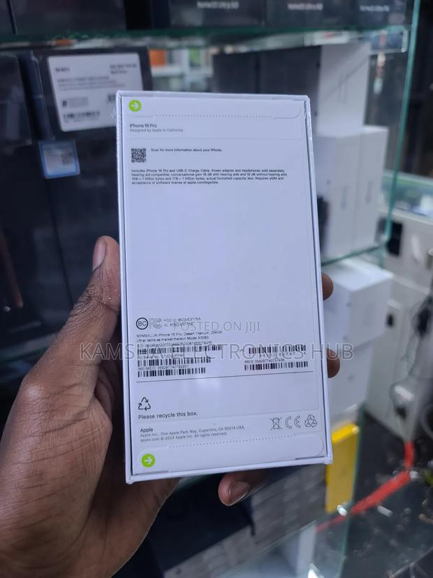 New Apple iPhone 16 Pro 256 GB - thumbnail 3