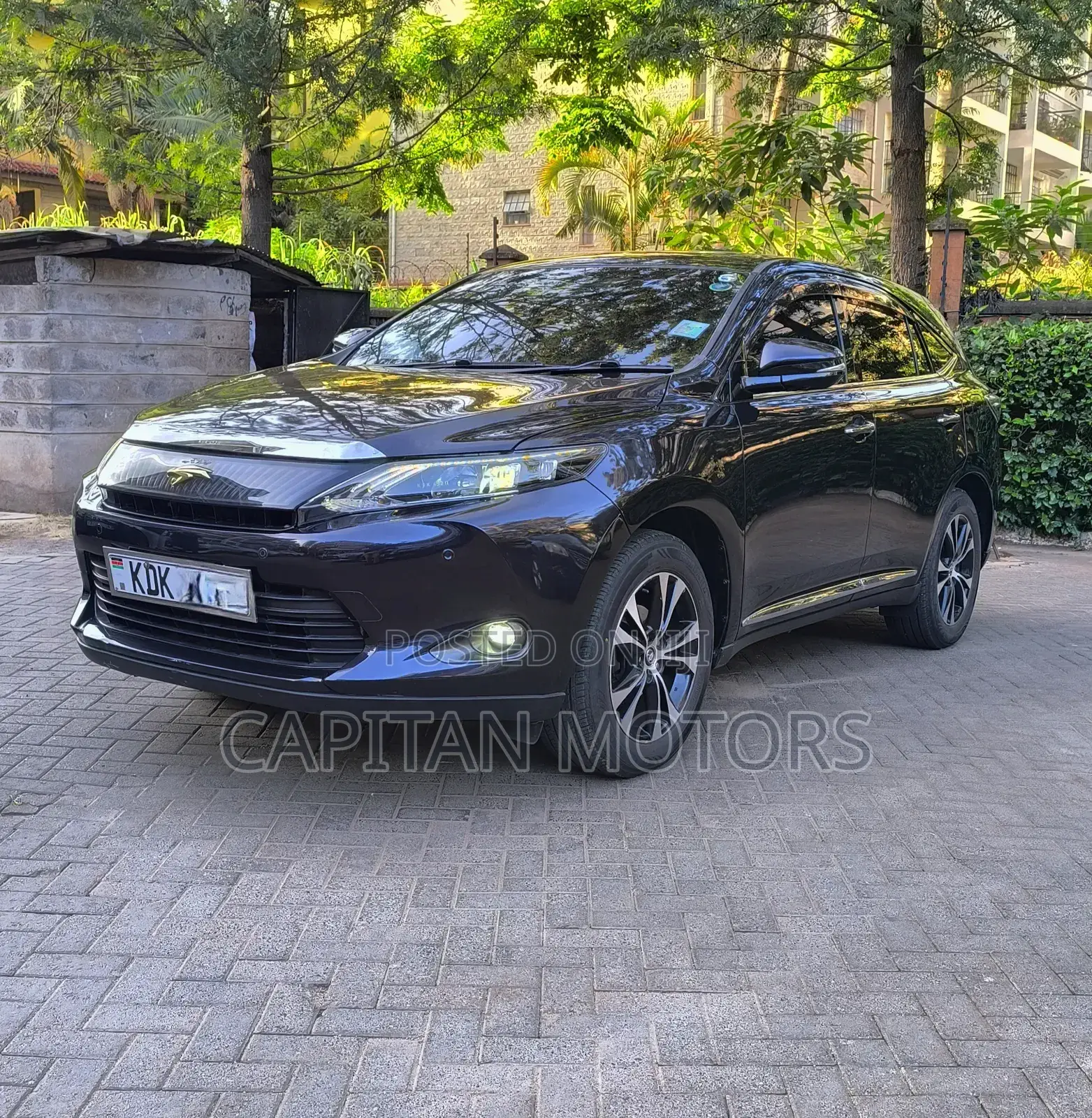 Toyota Harrier 2.5 Hybrid 4WD 2016 Purple