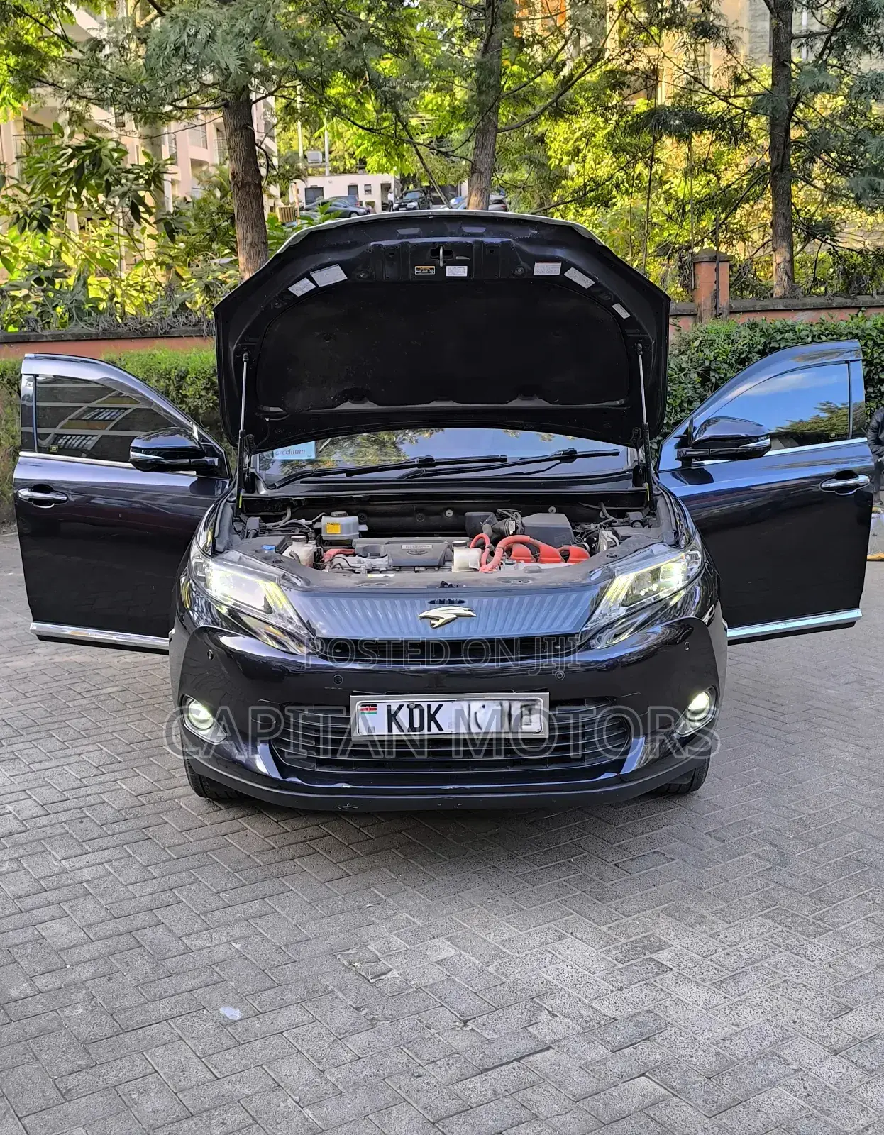 Toyota Harrier 2.5 Hybrid 4WD 2016 Purple