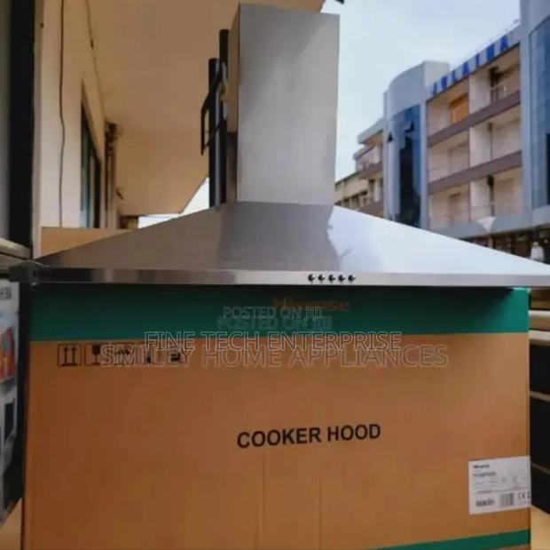 Hisense 90cm Built in With Chimney Hood