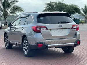 Subaru Outback 2015 Gold