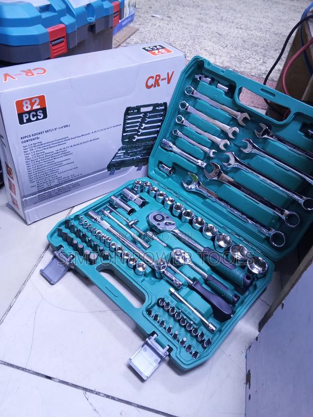 Portable Chrome Vanadium 82pc Tool Set - main view